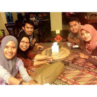 dek_line's tweet photo. Buber together before Eid.. With Della-bunder-defri-Kukuh @joglomanis http://t.co/OHtffdk9fW