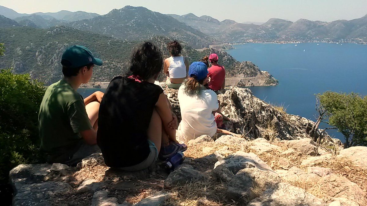 UcpaSpor's tweet photo. Genç arkadaşlarla Hydas kalesine çıktık.. Manzara nefis!
#hydas
#marmaris
#ucpa
#trekking http://t.co/L6VIWX72qA