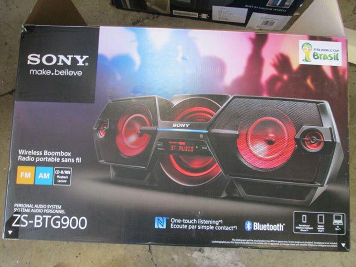 Overstock808's tweet image. These Sony Bluetooth Boomboxes are amazing! Just $75 and it's yours! #partytime #bluetoothmagic #hashtag