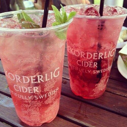 eelbrook's tweet image. Celebrating summer @eelbrook @Fulham Friday afternoon &amp;amp; Saturday daytime cider tasting #rekorderling #ciderfestival