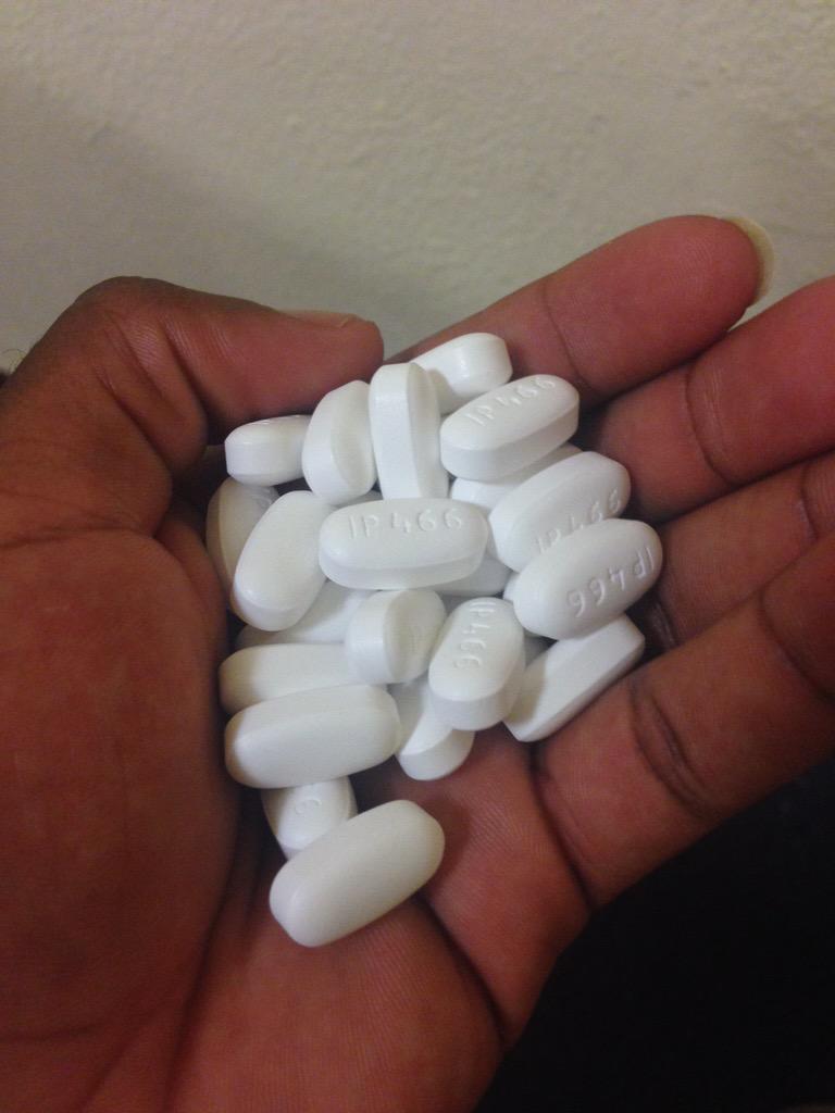 Too_Easyyy's tweet photo. This nap I'm about to take >>>> http://t.co/sajBwGVq4G