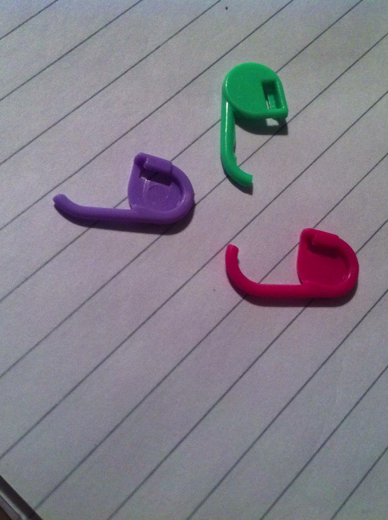 Fundove's tweet image. Not annoying at all 😠 #CrochetProblems