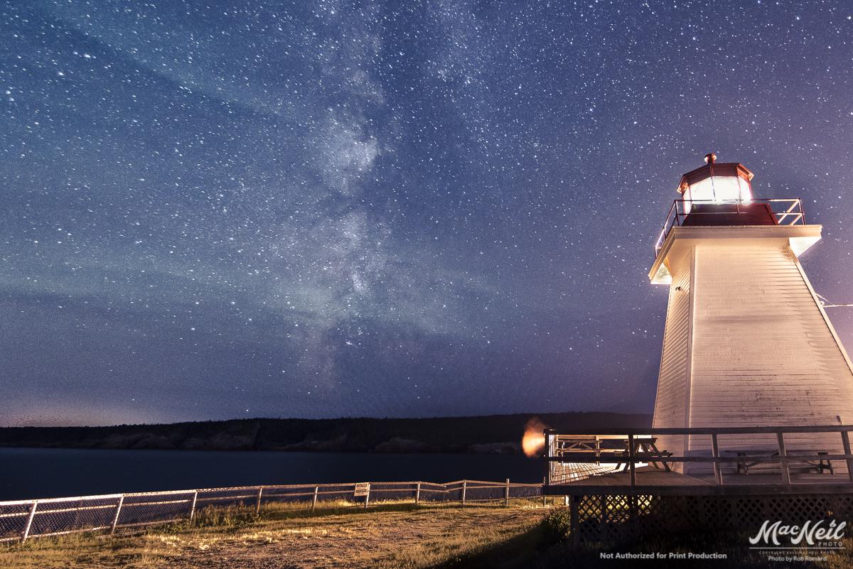 romardrob's tweet photo. it was cold but what a view, stopped to visit @NeilsLightHouse late last night #capebreton http://t.co/mP7u7Z1ozz
