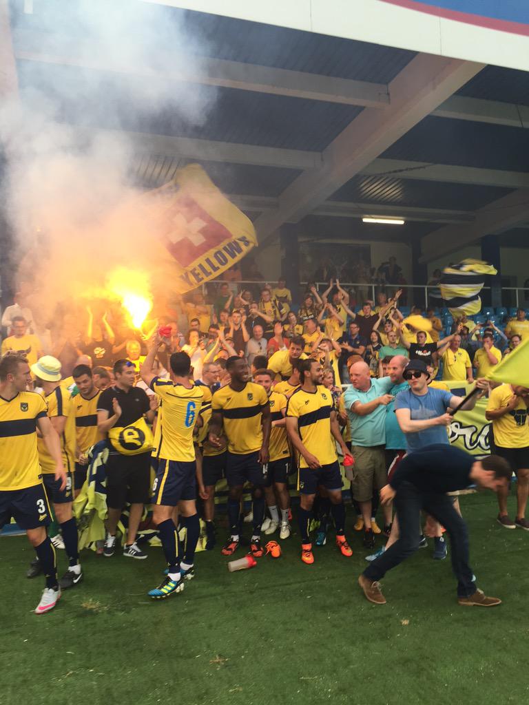 YellowArmyOUFC's tweet image. Great evening tonight, with 200+ Oxford United fans here for a special night #oufc #OUFCinAustria