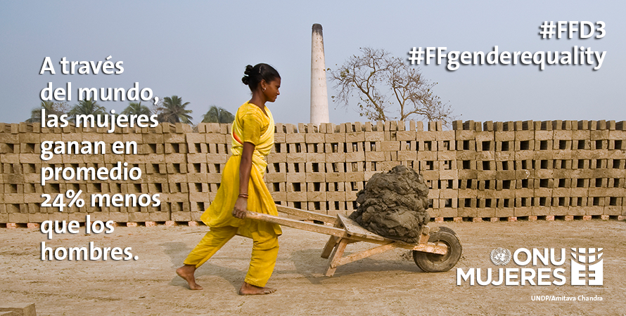 ONU_es's tweet photo. MT @ONUMujeres: En el mundo,las mujeres ganan en promedio 24% menos que hombres http://t.co/OvGPjQr1UF #FFD3 http://t.co/3Vf7X763IQ