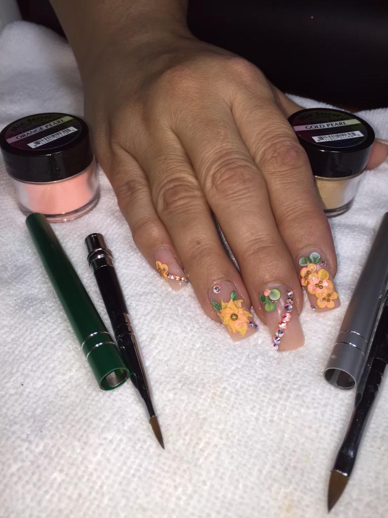 #nude #nails with 3D art 😄