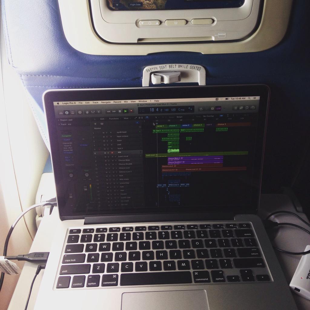 DataChildMusic's tweet image. BOS✈️LAX the mobile producer unit 🎶🎶🎶