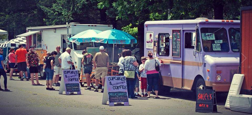 travelportland's tweet photo. Are you ready for a #PDX #foodcart extravaganza? The Summer Food Cart Festival is this Sat.: http://t.co/R3lsjj7Rlb http://t.co/CeLzZopx6n