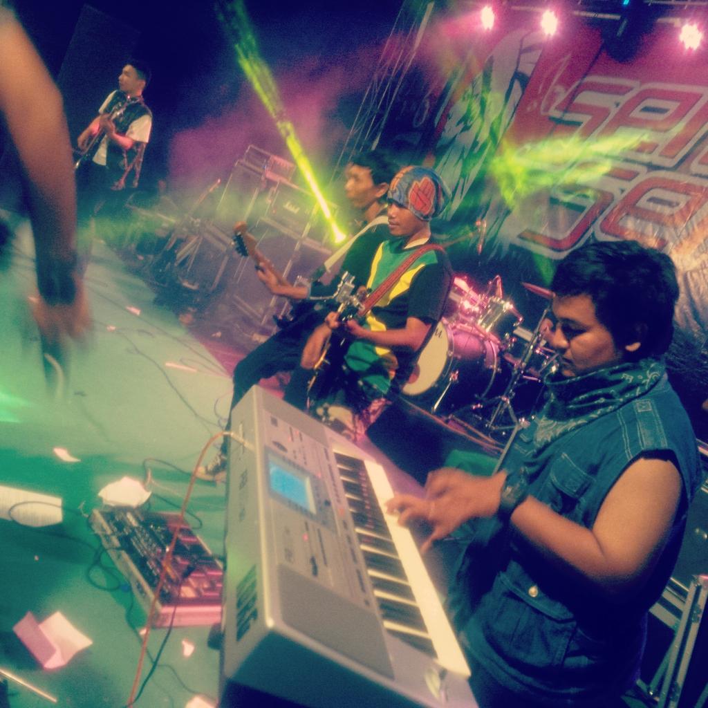 angge pradana tweens (@gege_05) on Twitter photo 