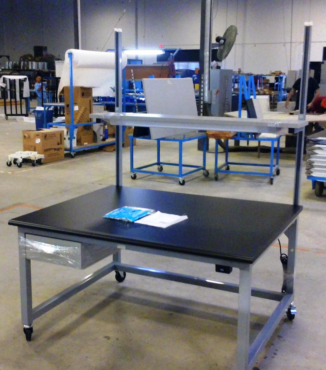 Formaspacecom's tweet image. FormaspaceFloor - Benchmarx 60W x 48D x 32H #heavyduty frame w/ hydraulic lift #mobileworkbench #customtable