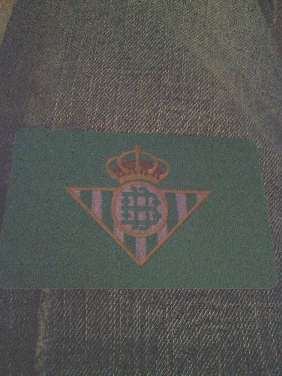 danipirri1's tweet photo. Otro añito mas.. #vamosbetis http://t.co/tZNGn73TqE