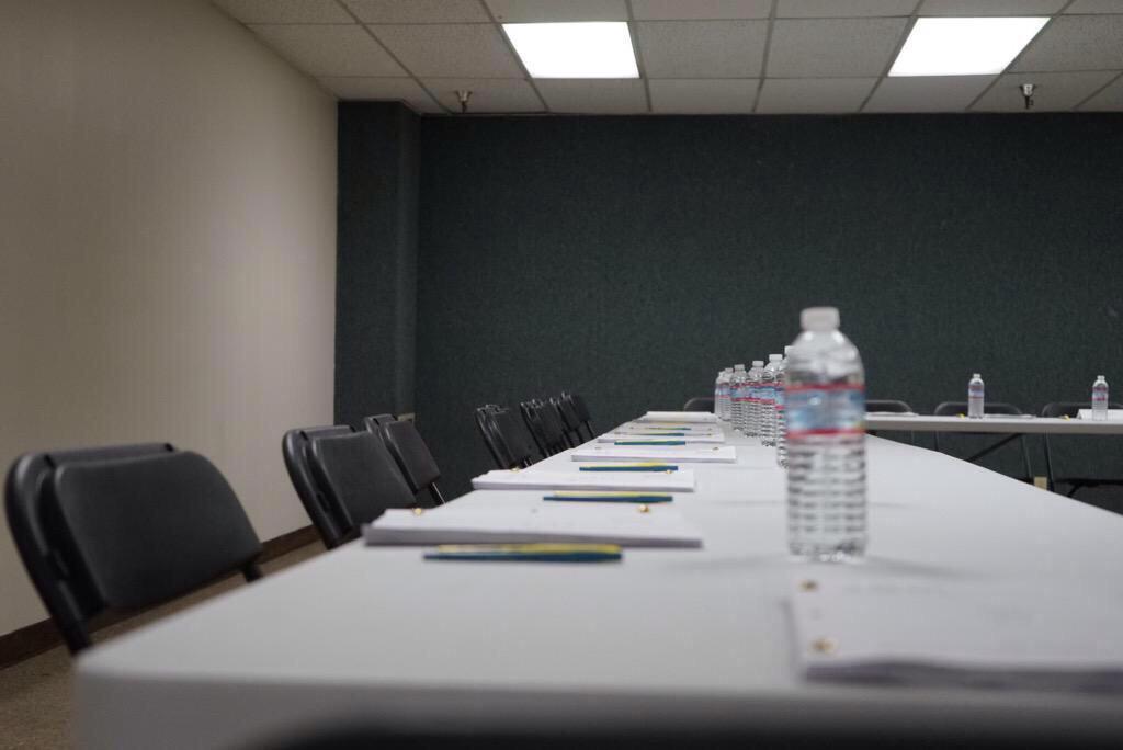 itsmetaytay12's tweet photo. #501TableRead #5candal http://t.co/BlG77VxPko