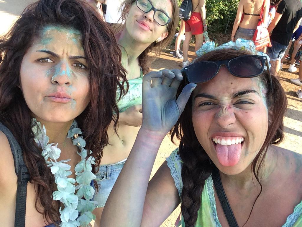 jennifergiuls's tweet photo. Party party party! #HoliFestival2015 #HoliFestivalOfColours http://t.co/IAd7zX8Pix