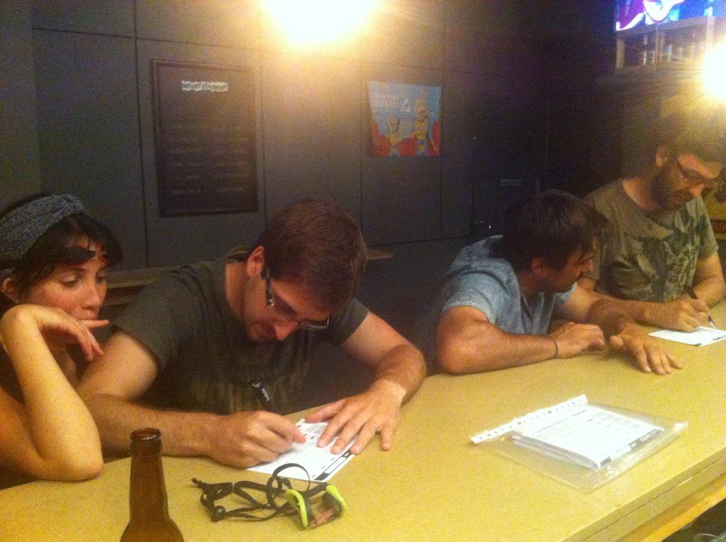 #cata a #ciegas <a href="/neverstopbeer/">neverstopbeer</a> con <a href="/arriolone/">Arriolone 🇵🇸</a> y compañia. Segunda birra....