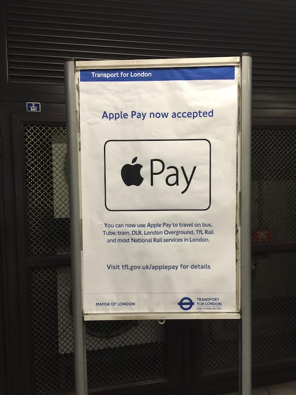 MacRumors's tweet image. London Underground really pushing Apple Pay today.