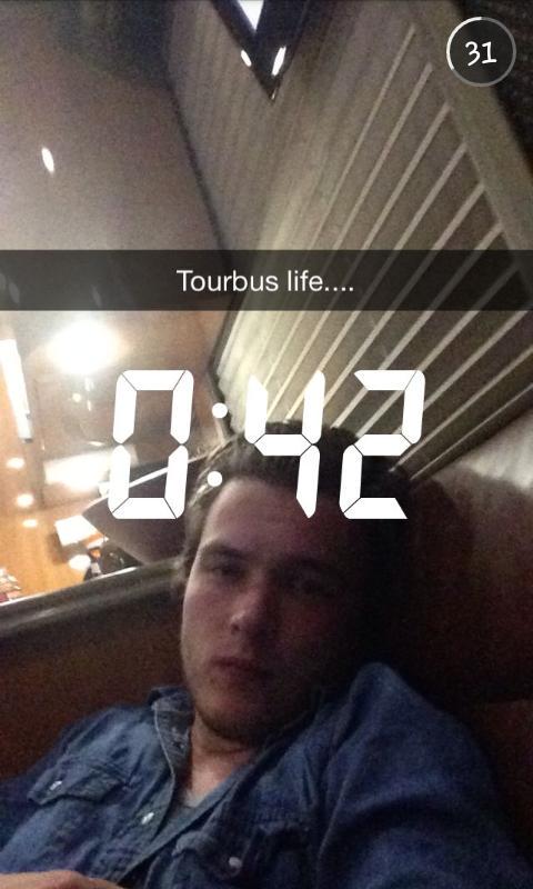 pinkangeljh's tweet image. Josh via Snapchat before 2 hours. (14.07.15)

#ChoiceSummerTour #OnTheRoadAgainTour 
#JoshDevine