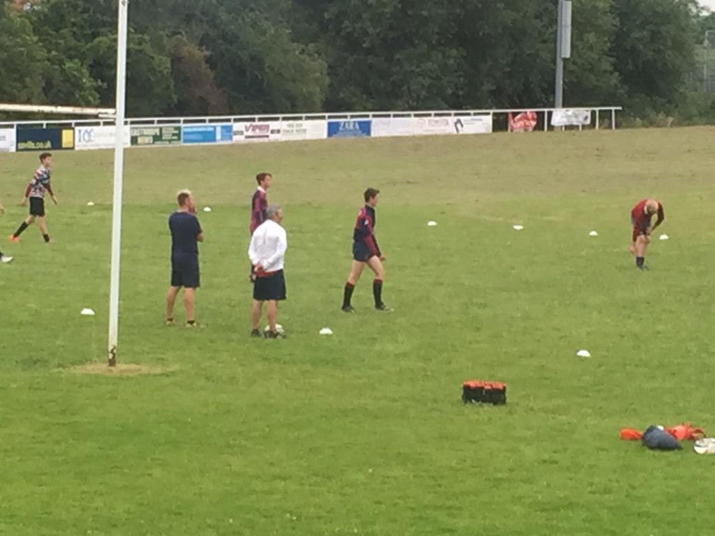 ClubhouseSrfc's tweet photo. @NottsRugbyDT putting out U17 &amp; U16s through some pre-season training. Same time next week lads! @SouthwellRugby http://t.co/HAXnvQAfvE