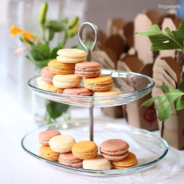 HypeBelly's tweet photo. @bakersiu @daango_sweets Asian inspired Macarons Hawthorn Berry, Chen Pei &amp; Bitter Almond .. Did you pick some up?!… http://t.co/dqMxlKOivG