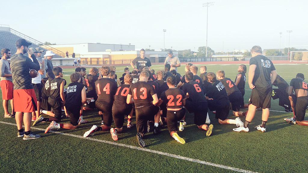 Great end to our 7 on 7 league tonight!Thanks to <a href="/moorelion_fb/">Moore Lion Football</a> <a href="/1BroncoFootball/">Mustang Football</a> <a href="/ShawneeSports/">ShawneeSports</a> &amp; <a href="/PutnamCityHigh/">Putnam City High</a>