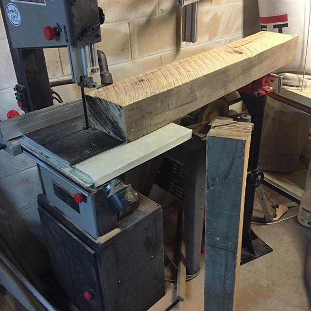 agapeguitars's tweet image. Well, that was an adventure. #luthier #luthiertools #bandsaw #reallybighunkofmaple #wood ift.tt/1ObeIvW