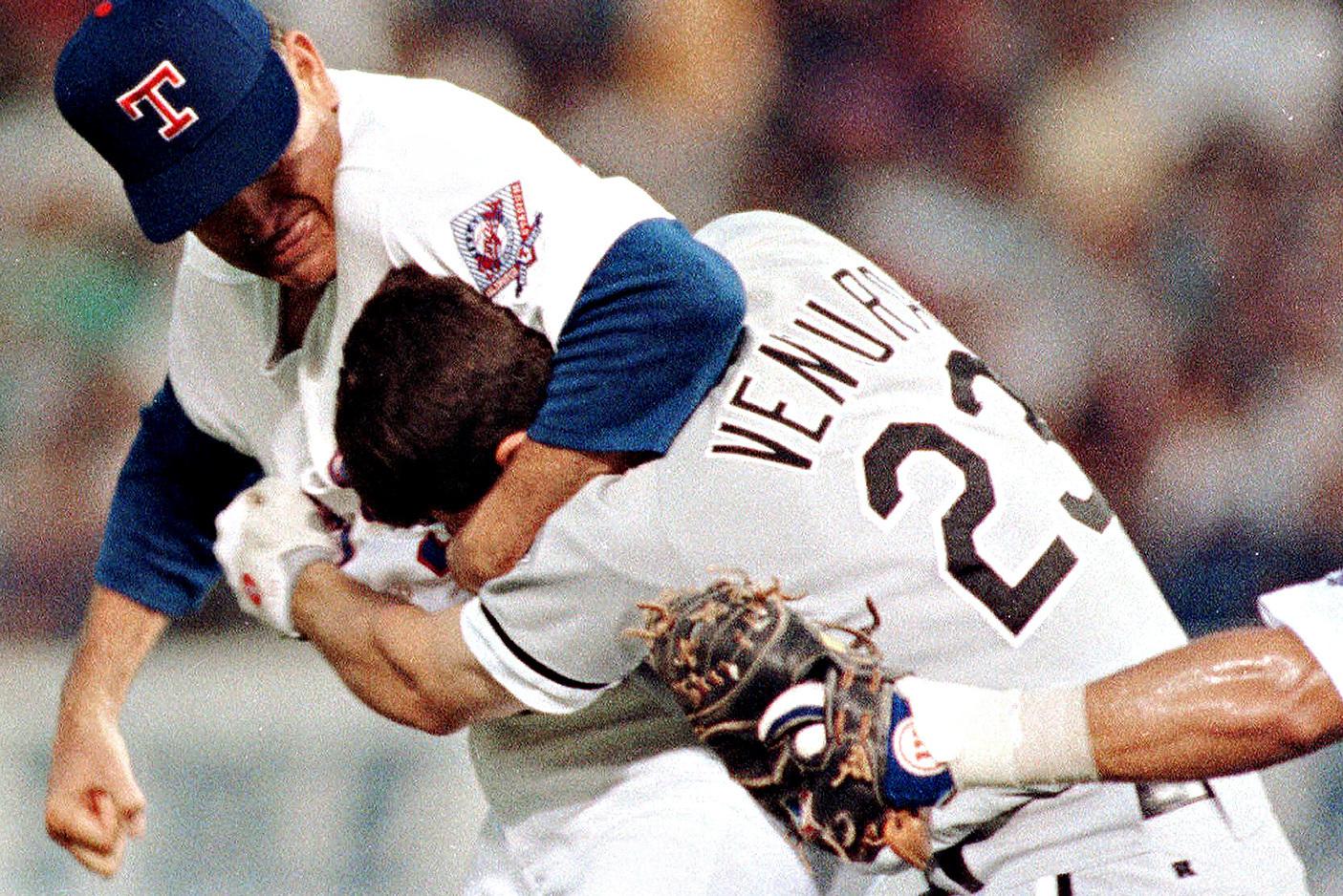 Happy 48th birthday, Robin Ventura.  Hope the swelling has gone down by now. 