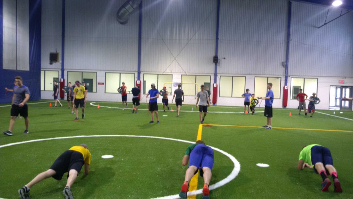 RedLine_Cond's tweet image. Off ice training day #1 @OctagonHockey development camp. Impressive group of Athletes. @rgrantzy