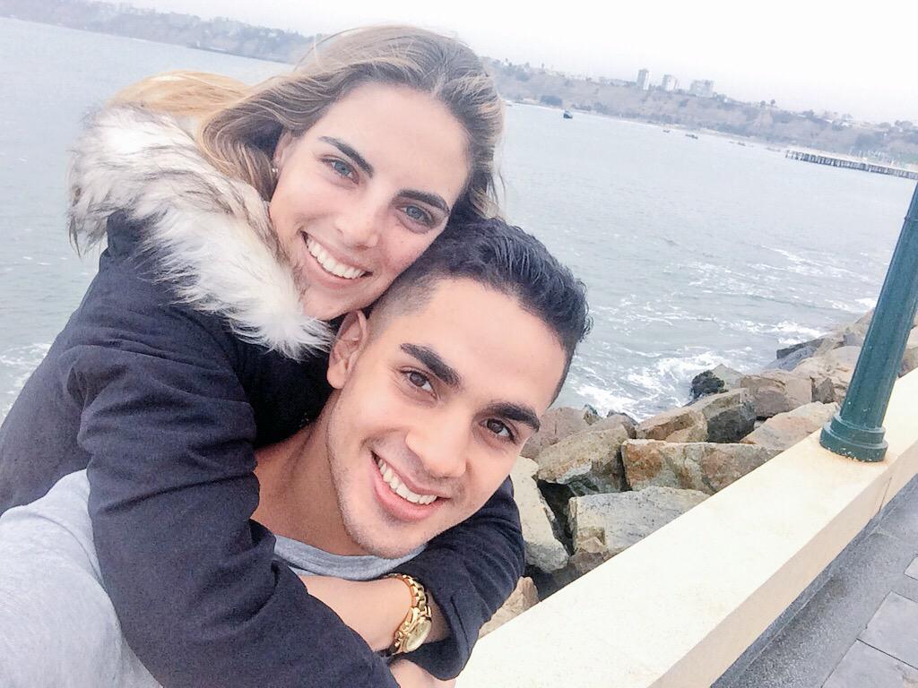 manuelagarridol's tweet photo. Primer cumple al lado del amor de mi vida!! Gracias por unos días TAN perfectos! Te amo muchisimo!😘😘 @PabloMMorcillo http://t.co/0nB09BHOnL