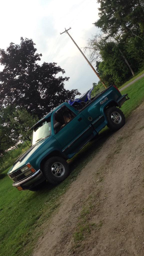 Dillon01Dillon's tweet photo. No flex zone http://t.co/2uodNQNspI