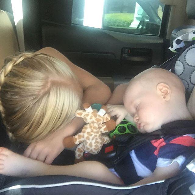 Tyler_Deveraux's tweet photo. These two have so much in common! #ToeHeads #AbsolutelyAdorable #PottyTrainingProblems and… http://t.co/Ht9kI0sq8g http://t.co/9M0SJoO37Q