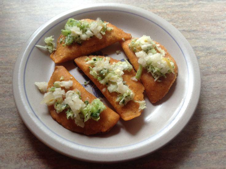 Krisstucker's tweet photo. #GrowingUpBelizean 😍😍😍😍😍😍😍😍 boy you just don't know #escabechè #blackDinner #panades #friedPlantain boy👅 http://t.co/uXiRslLUPW