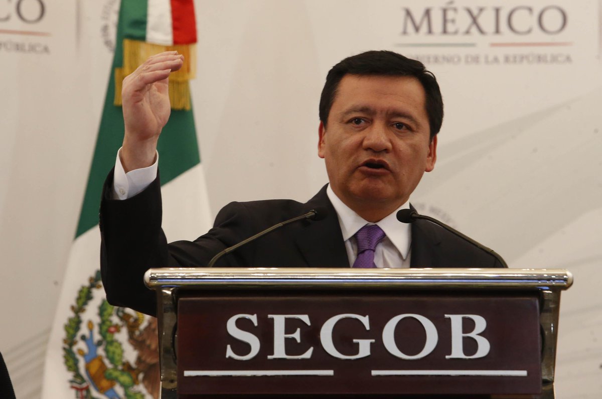 GustavoVela71's tweet photo. “Respeto a Derechos Humanos no causó fuga d #ElChapo: Osorio http://t.co/zB9JAuLd5a FotoCarlos Ramos Mamahua http://t.co/MeVRJAQGya”Corrigió