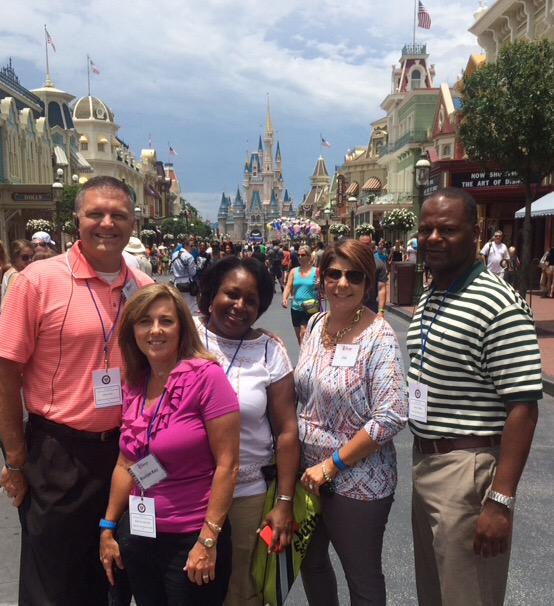WilliamSmithJr's tweet photo. Best PD of the year so far! With Dr. Egg's squad! @MarcieMcNeal #disneyinstitute #disney #mcpss #MurphyHS http://t.co/EGnAgof0eO