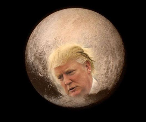 9GAG's tweet photo. Pluto is now a hot meme! #PlutoFlyby http://t.co/s76XB1zqIT