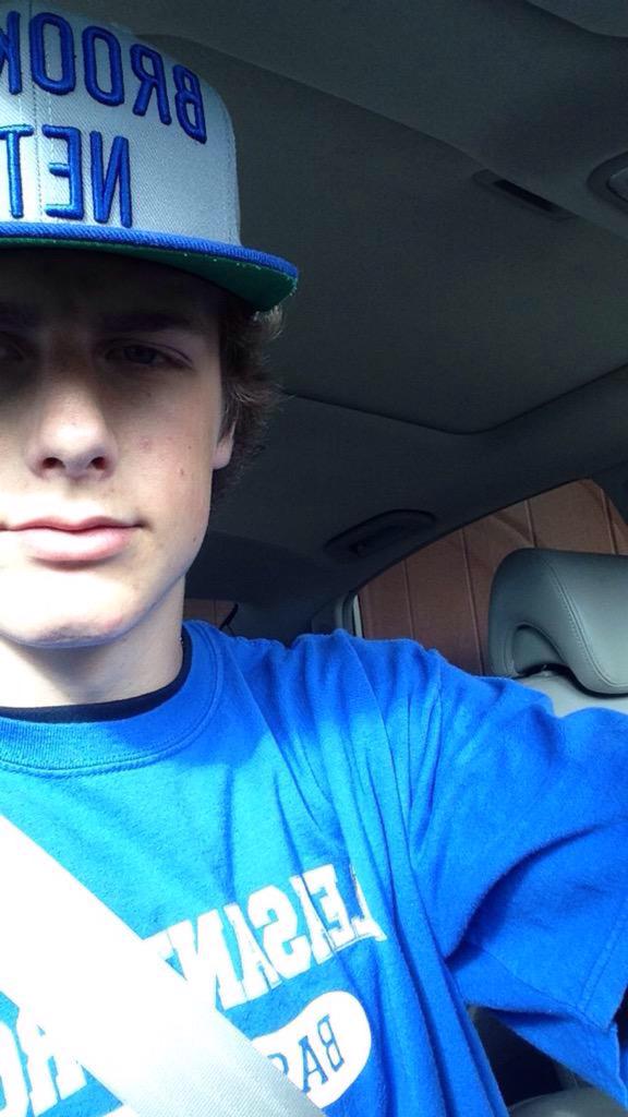 youasbird's tweet photo. @BradyHolmes3 http://t.co/pevRlvwWVs