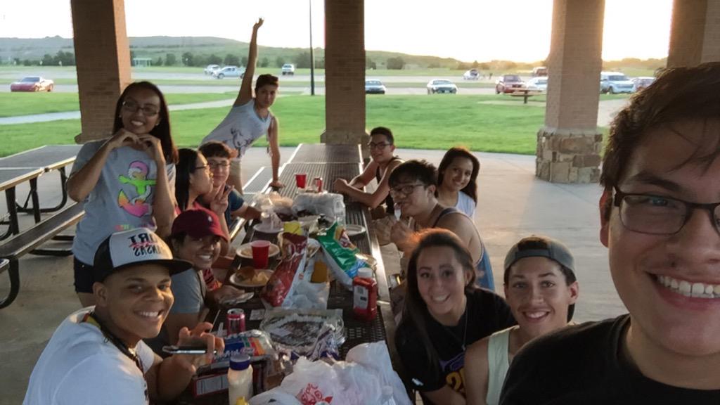 kevillanueva18's tweet image. What a great day! 💖 #cutefriends 😛