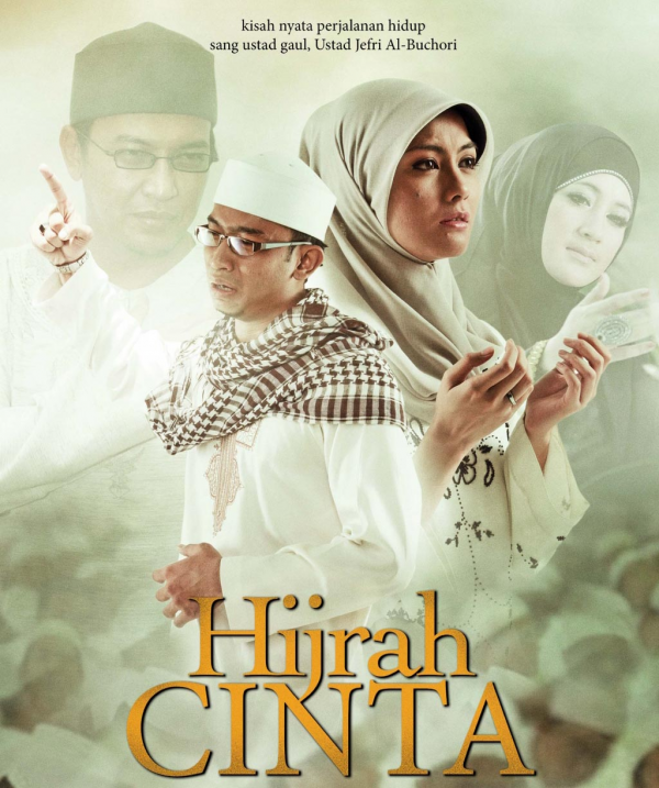 SCTV's tweet photo. Saksikan Film Layar Lebar #HijrahCinta @alfiealfandy @vatemat, Wieke Widawati. 18 Juli 2015, 23.00 WIB #LebaranSCTV http://t.co/zCT3w2FQ4z