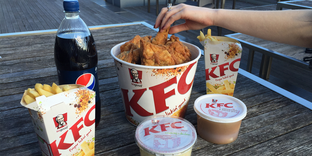 #OhNoLouis Heard about the exciting news!! Time to head in @OneDirection to KFC and grab yourself a #FamilyFeast.