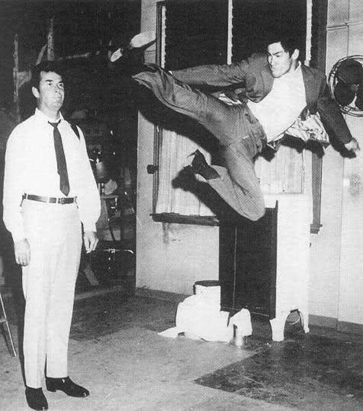 Wrong Reel on Twitter "James Garner watches Bruce Lee demonstrate his