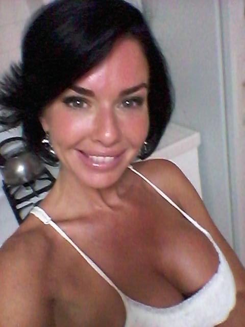 Goodnight! http://t.co/2wpTDmtLUY<a href="/tag/kittywantssomemilk"class="tags"><span>#kittywantssomemilk</span></a>