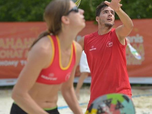 España afronta su tercera participación en el Mundial de #TenisPlaya en Moscú rfet.es/noticias/det/E…