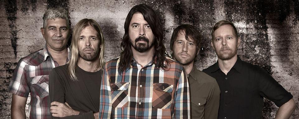 BritBoxOffice's tweet photo. **THE #HOTTEST #TICKETS RIGHT NOW**
**#FOOFIGHTERS - GENERAL SALE FRI 17TH** 
http://t.co/3h6slKOYbj http://t.co/hECwaxogg3