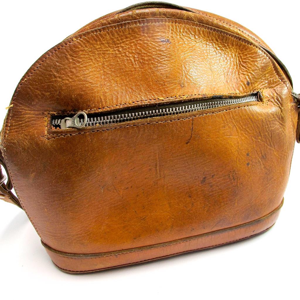 White_Magpie's tweet photo. This vintage Equestrian bag has been snapped up by BBC costume dept! Look out for it on telly #vintagebags #handbags http://t.co/x587KB4Da7