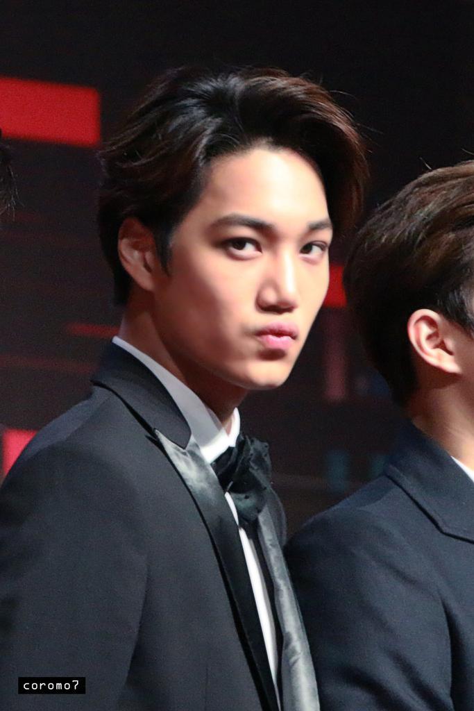 EXOPROJECTID's tweet photo. Kai - 141203 2014 Mnet Asian Music Awards, red carpet
Credit: Coromo7 http://t.co/4f1sqsBrQn