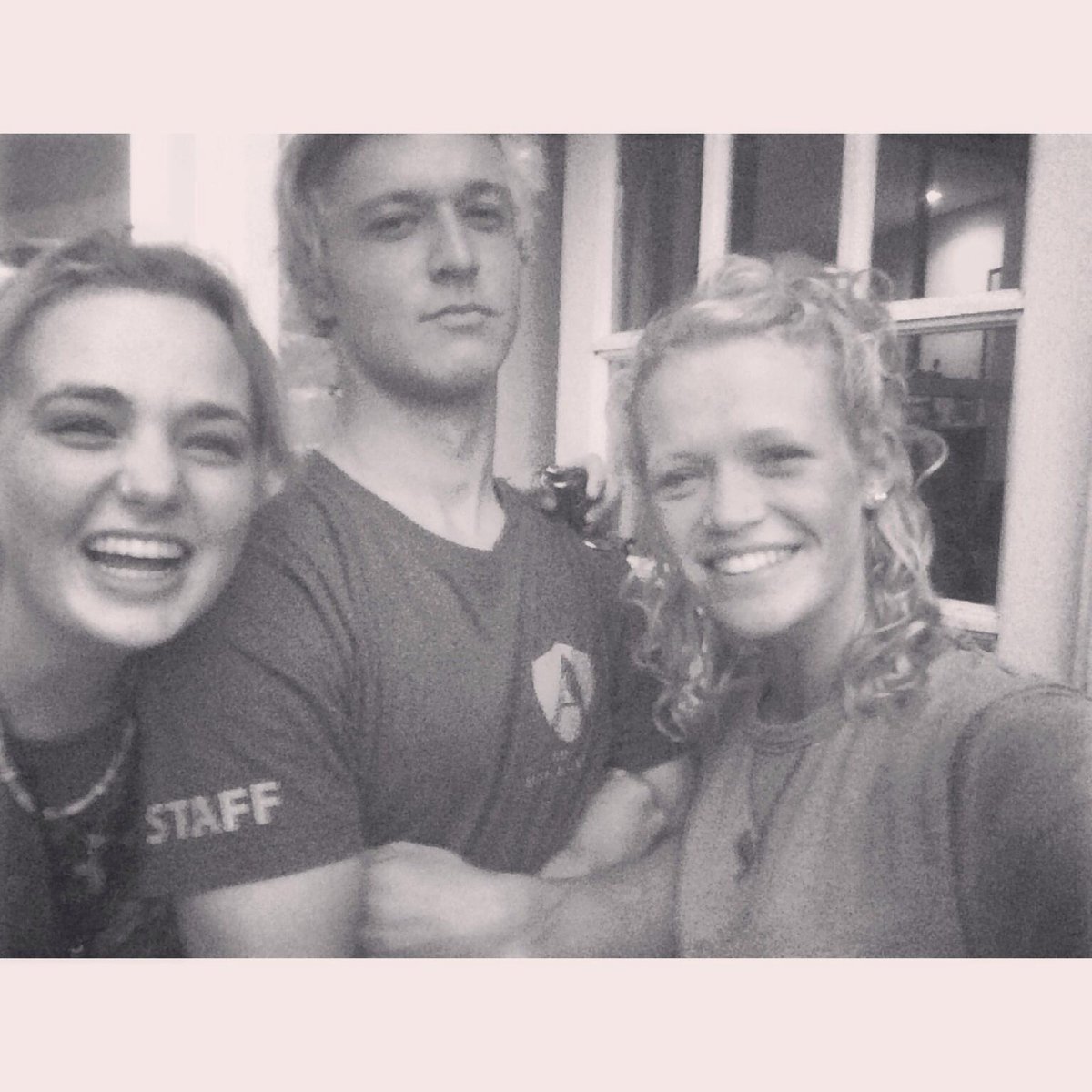ptomlinson96's tweet photo. Three Musketeers #surftogether #traveltogether http://t.co/43LSn1Lejg
