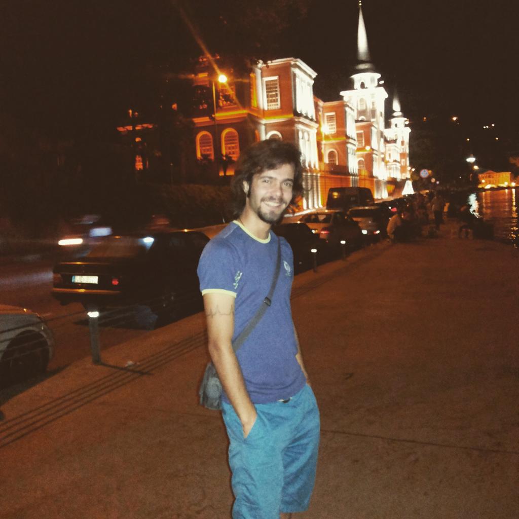 canlanırda anılar çağırır geçmişten ne kaçabilirsin ne susabilirsin