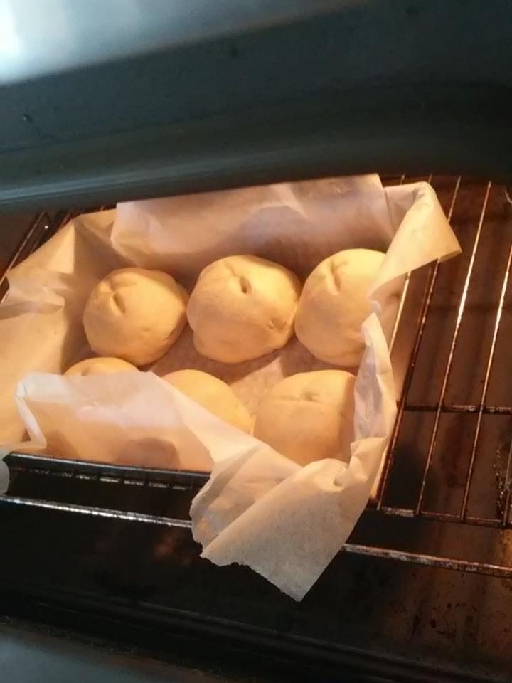 Agata000's tweet photo. My beautiful breakfast buns 😁😁 so hungry #food #breakfast http://t.co/YEwqPQNSLi