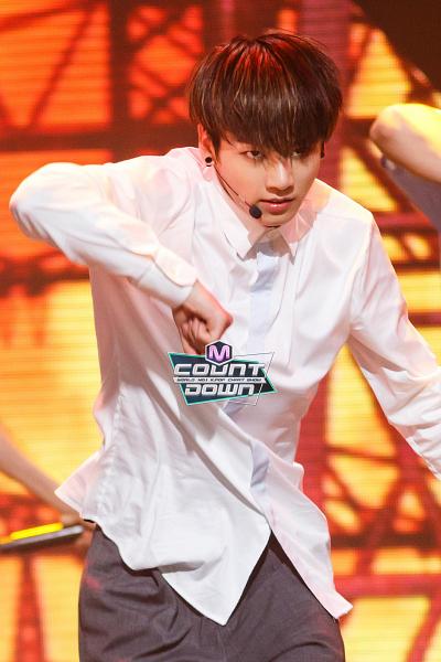 BTS A.R.M.Y tweet media