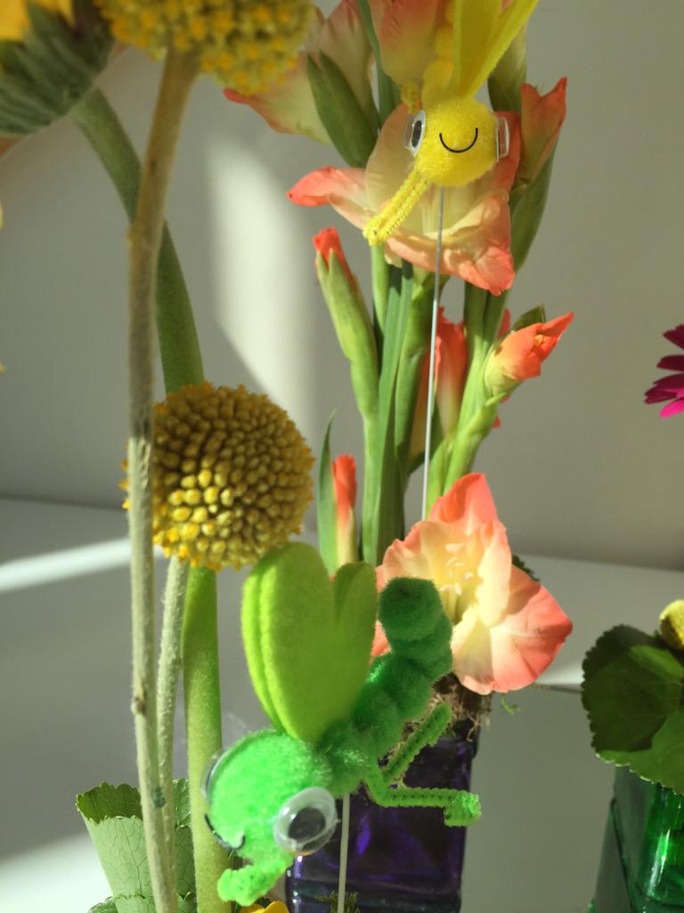 peterhsmithltd's tweet photo. #flowers #arrangementoftheweek #schoolsout check out the googly eyed dragon flys. http://t.co/cxkzT0UEJ0