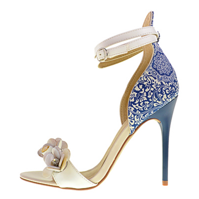 mamas_shoes's tweet photo. Not your classic lullaby. http://t.co/EKLOUUslTU http://t.co/lQgqGk3ZuY