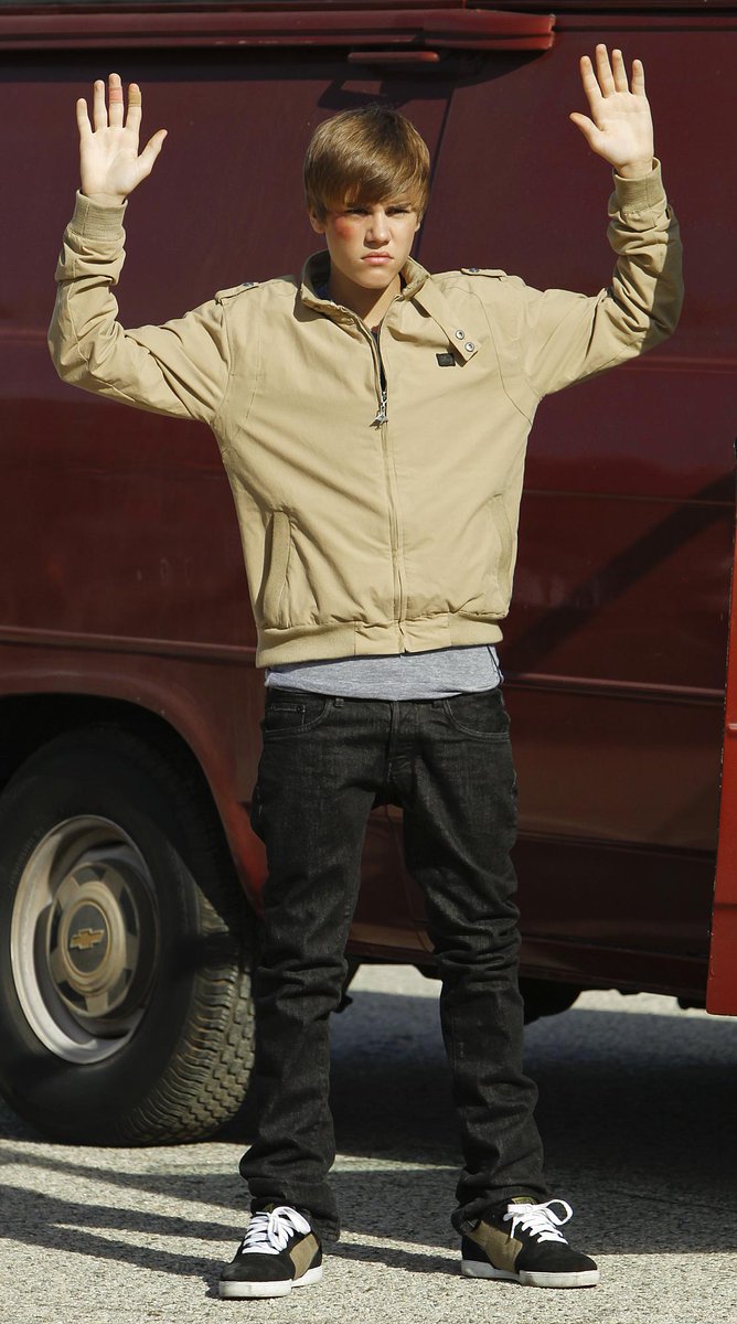 TheCityOfJDB's tweet photo. Jason McCann phase #GrowingUpABelieber http://t.co/YyoCbQSXaL